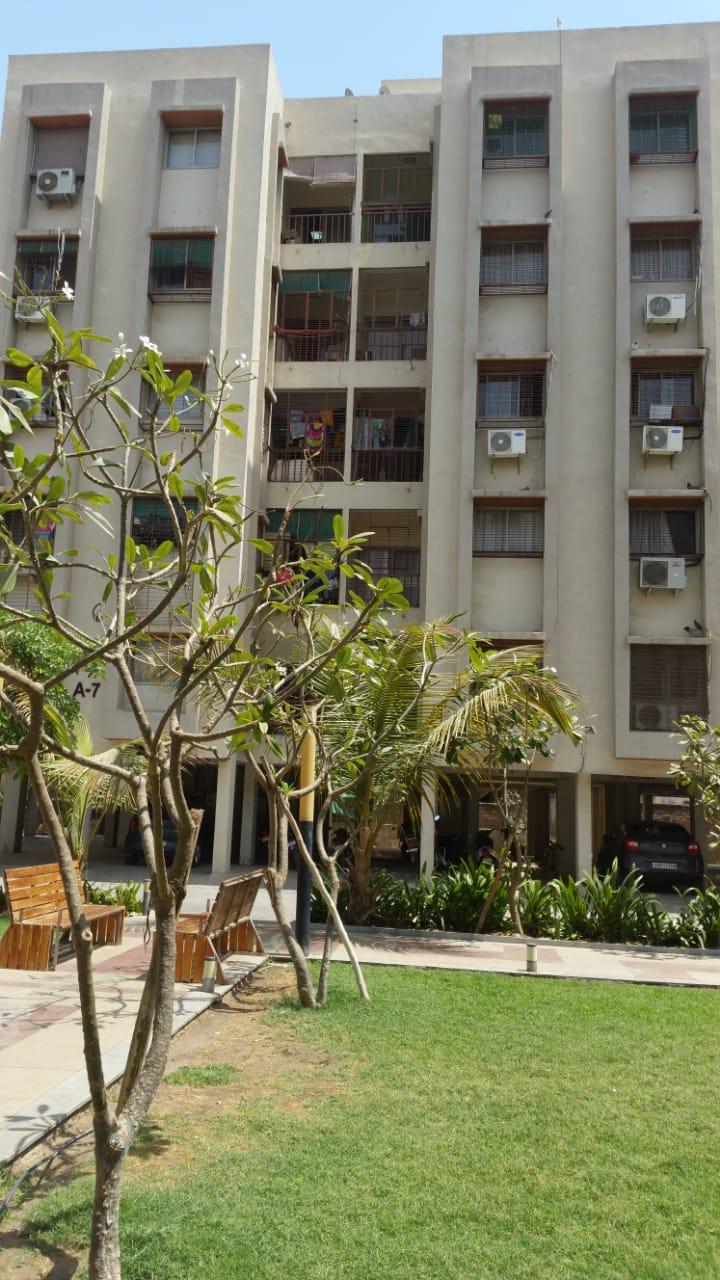 123883_const of real estate project Arshad Meridian located at Okaf, Ahmedabad, Gujarat