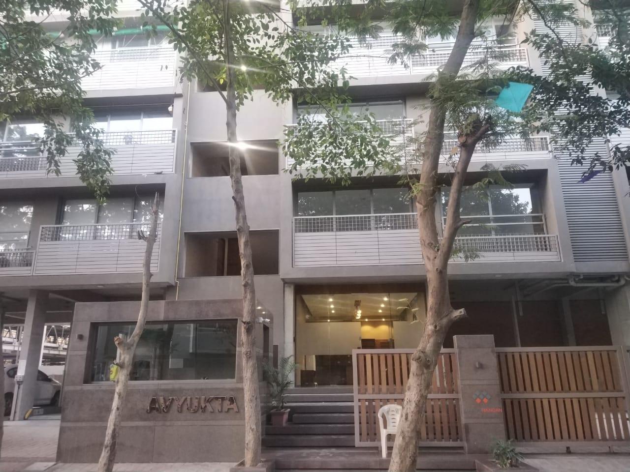 98777_const of real estate project Avyukta located at Thaltej, Ahmedabad, Gujarat