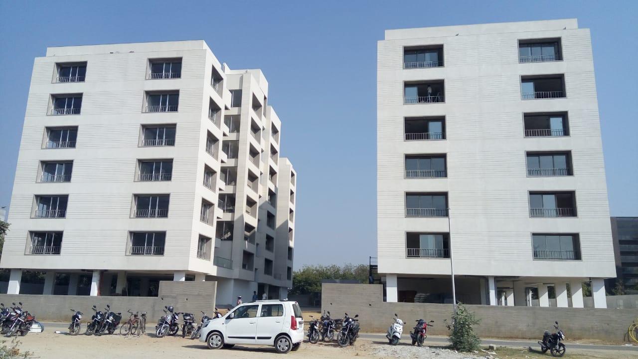 81276_const of real estate project Eminence located at City, Ahmedabad, Gujarat