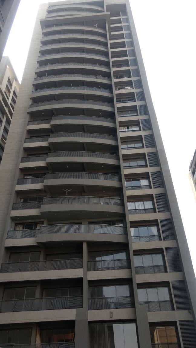 187190_const of real estate project Iscon Platinum located at Ahmedabad, Ahmedabad, Gujarat