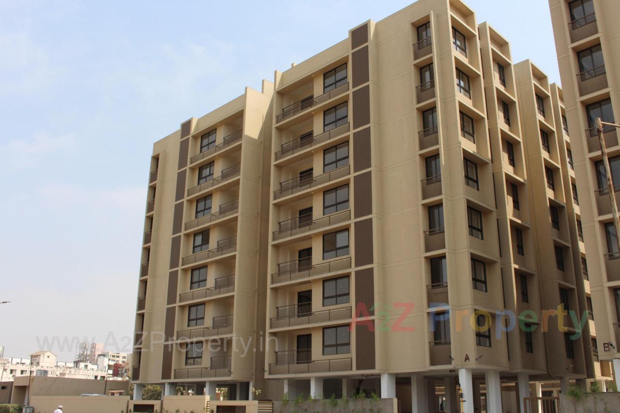 32548_const of real estate project Ishan Luxuria located at City, Ahmedabad, Gujarat