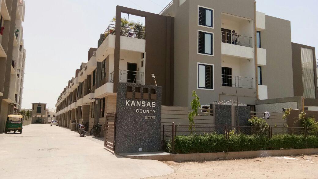 85445_const of real estate project Kansas County located at Vastral, Ahmedabad, Gujarat