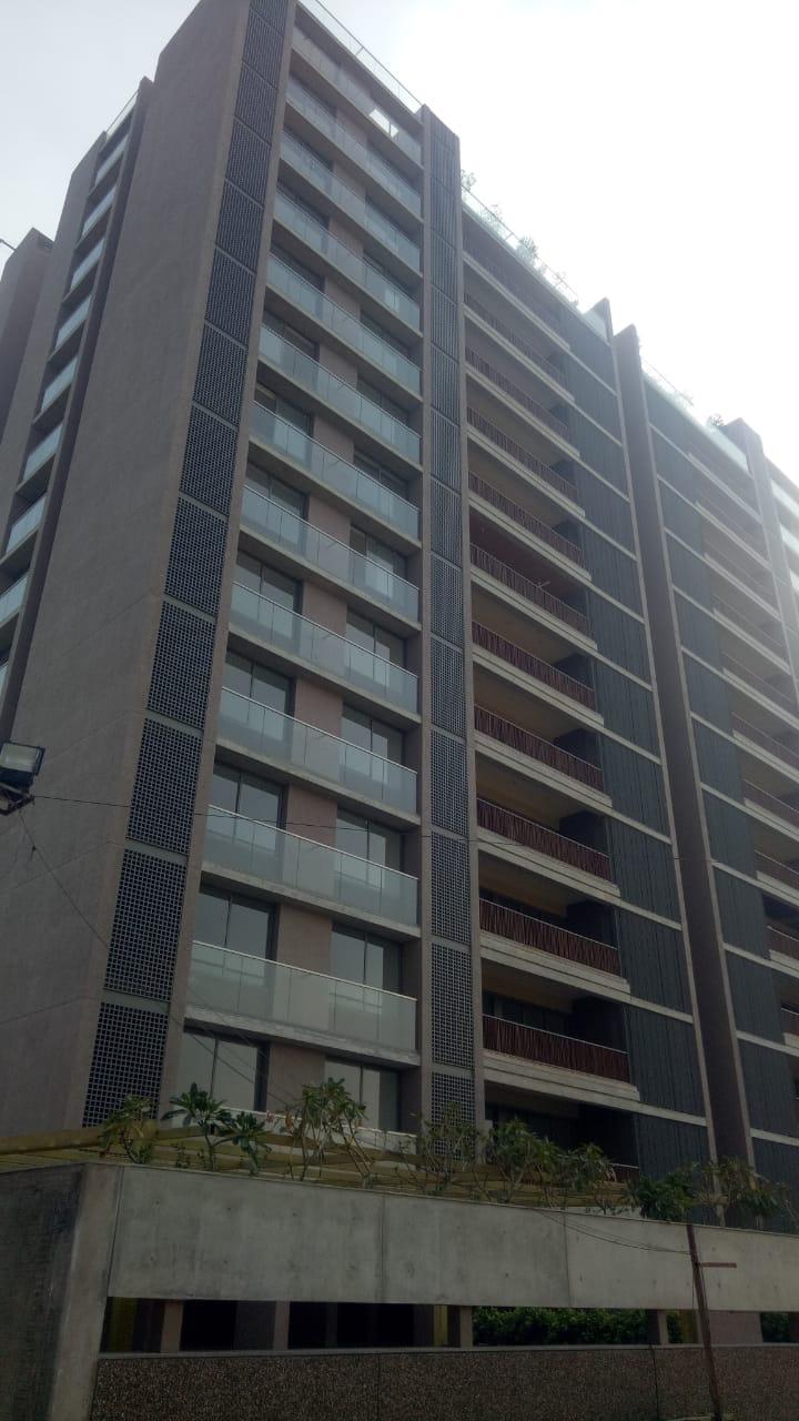 134837_const of real estate project Parshwa Luxuria located at Bodakdev, Ahmedabad, Gujarat