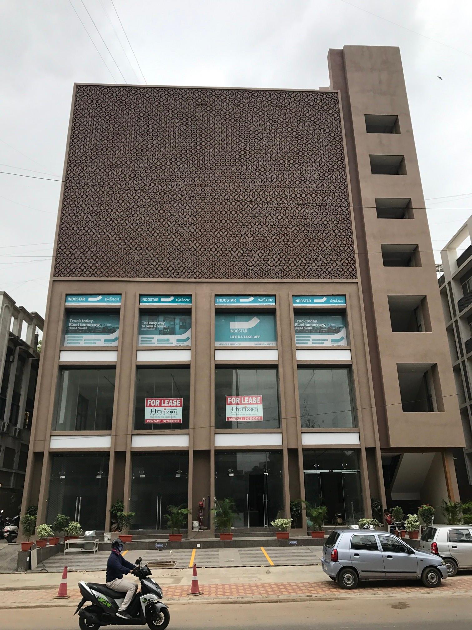 49713_const of real estate project Ratna Artemus located at City, Ahmedabad, Gujarat