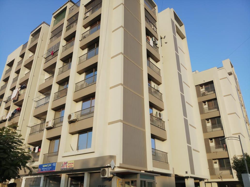 124500_const of real estate project Sandal Wood located at Sola, Ahmedabad, Gujarat