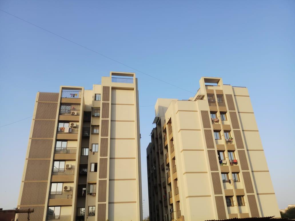 124503_const of real estate project Sandal Wood located at Sola, Ahmedabad, Gujarat
