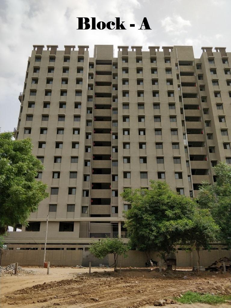 100923_const of real estate project Savvy Strata located at Okaf, Ahmedabad, Gujarat
