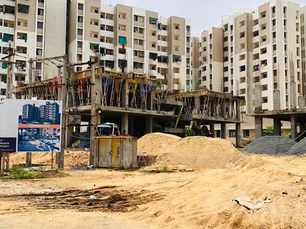 180925_const of real estate project Shivansh Signature located at Chandkheda, Ahmedabad, Gujarat