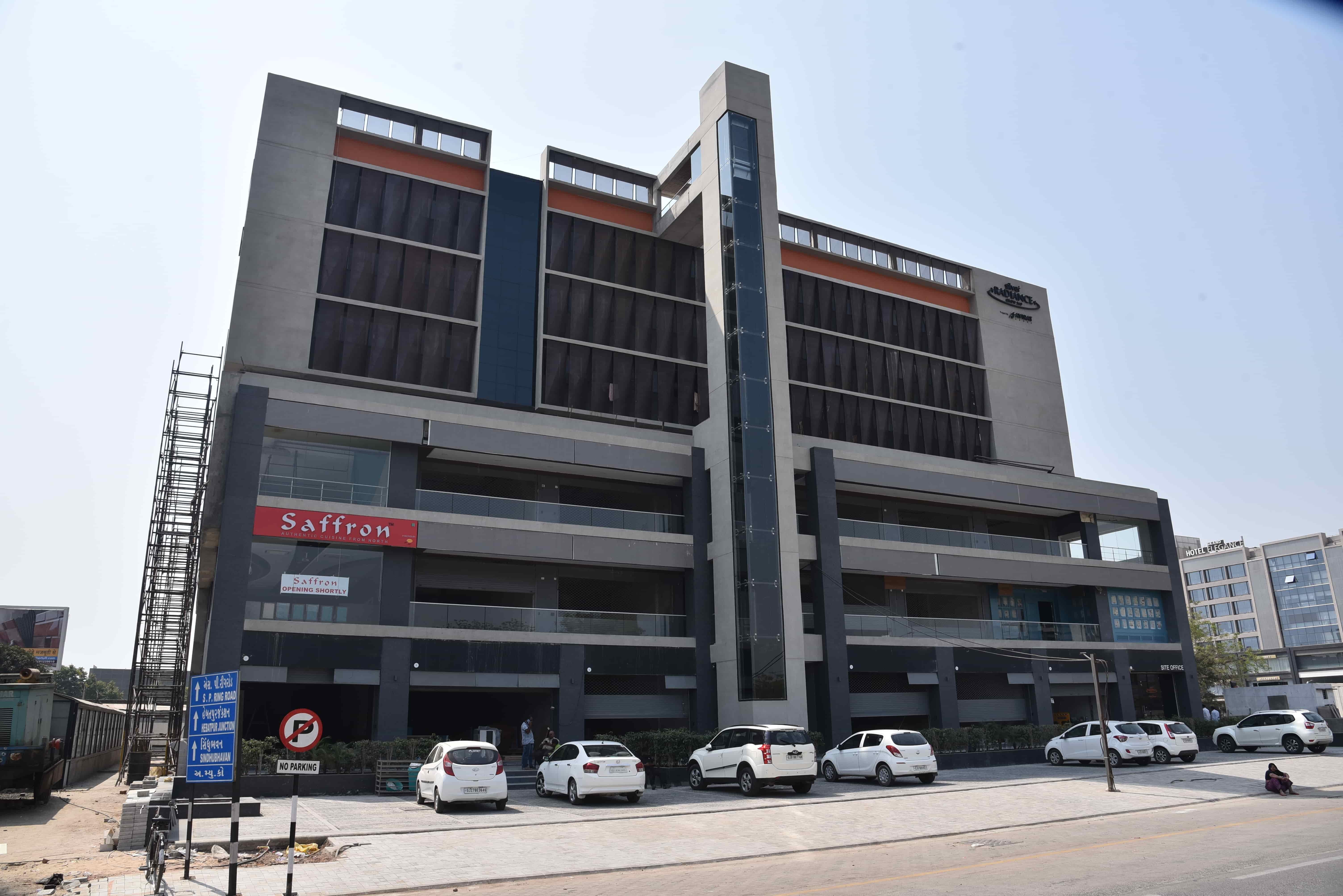 3124_const of real estate project Silver Radiance One located at Thaltej, Ahmedabad, Gujarat