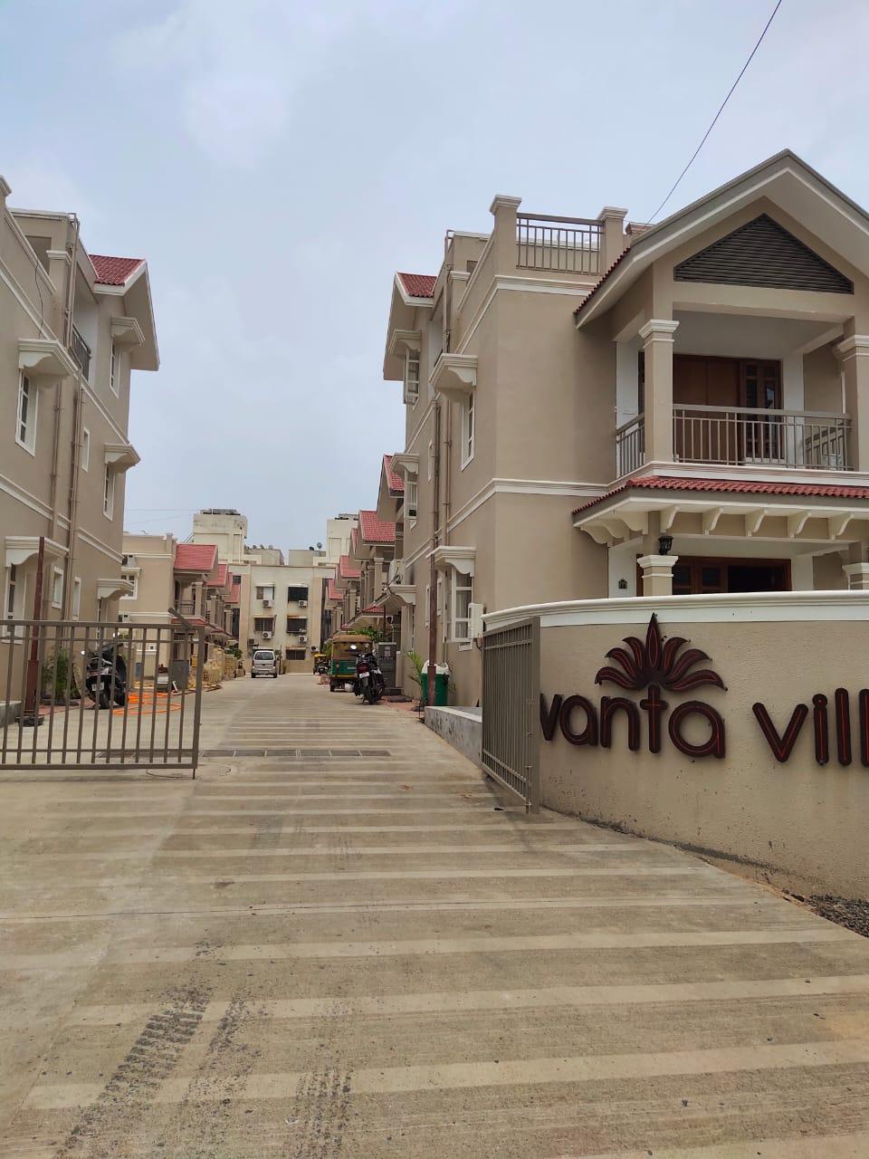 180027_const of real estate project Sivanta Villa located at Motera, Ahmedabad, Gujarat