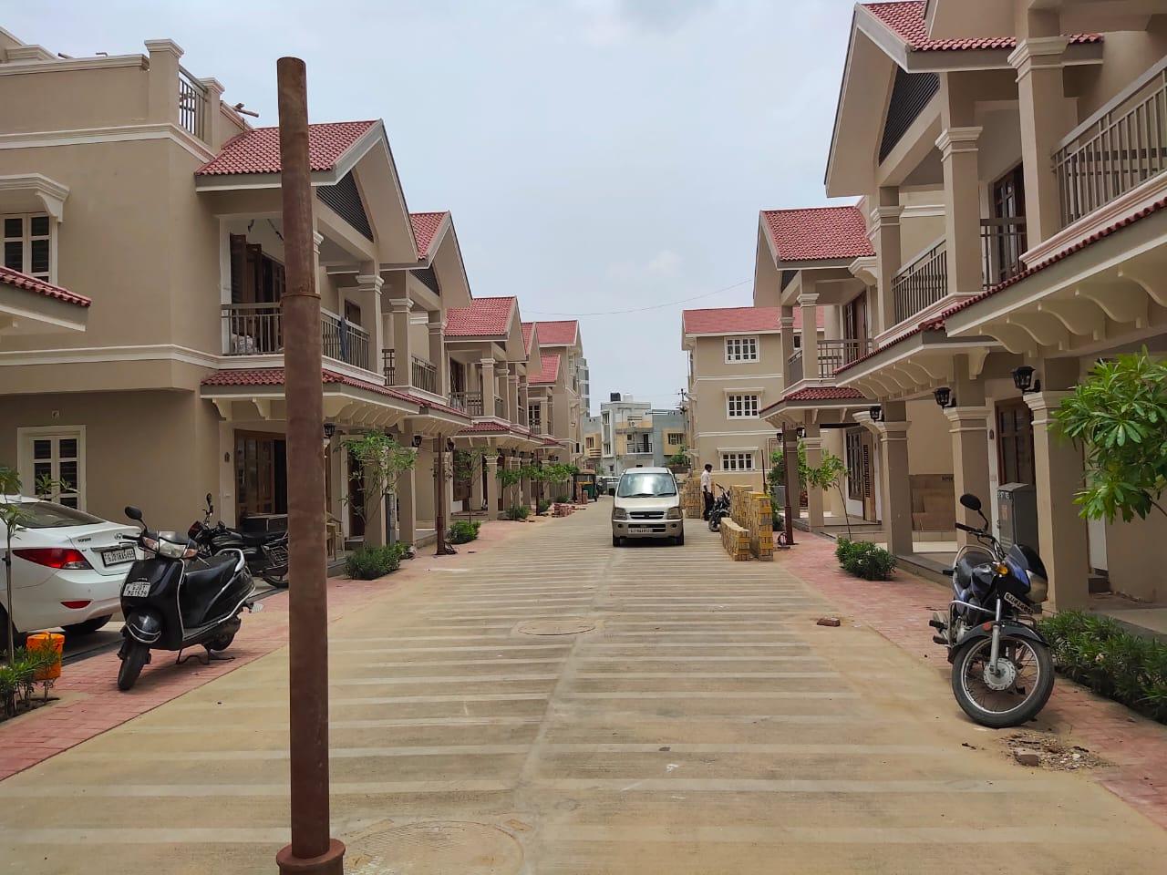 180028_const of real estate project Sivanta Villa located at Motera, Ahmedabad, Gujarat