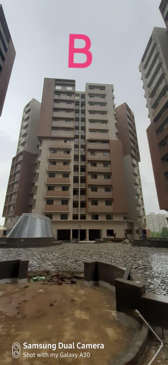 180207_const of real estate project Stanza located at Shela, Ahmedabad, Gujarat