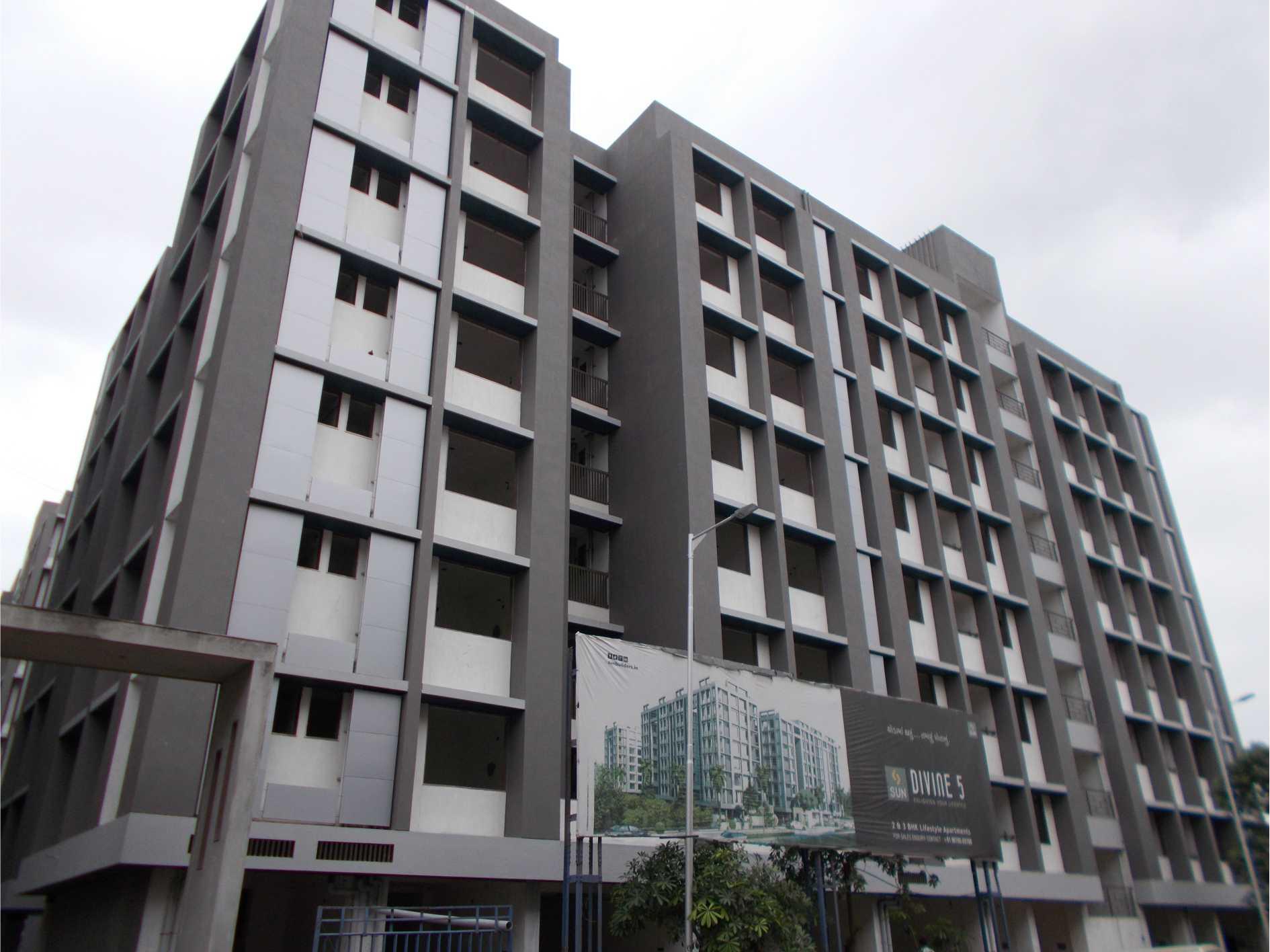 65712_const of real estate project Sun Divine located at Ghatlodia, Ahmedabad, Gujarat