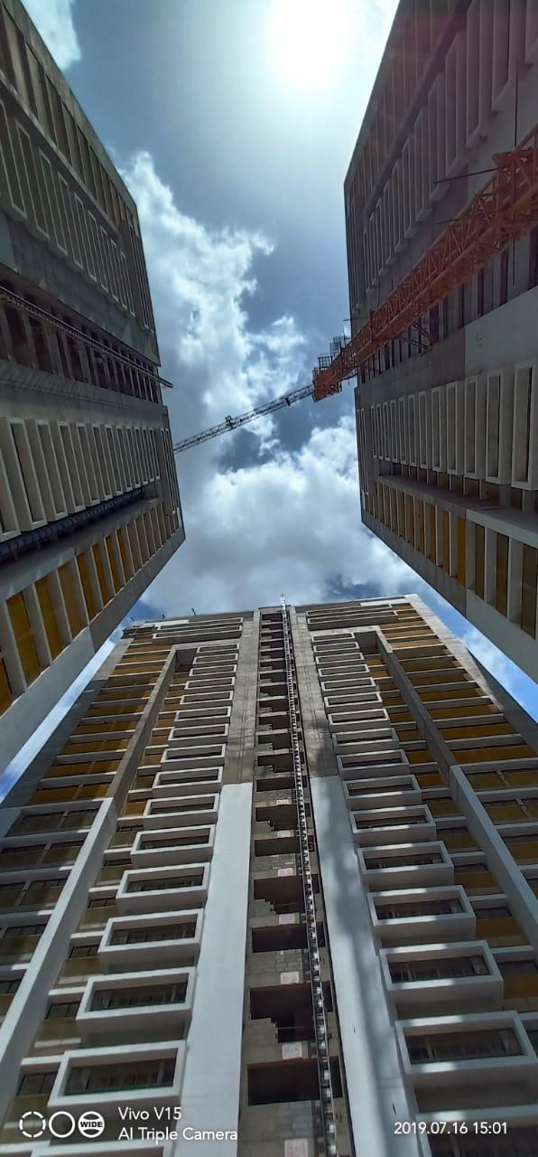 192336_const of real estate project Sun Skypark Sun Centralplace located at Ahmedabad, Ahmedabad, Gujarat