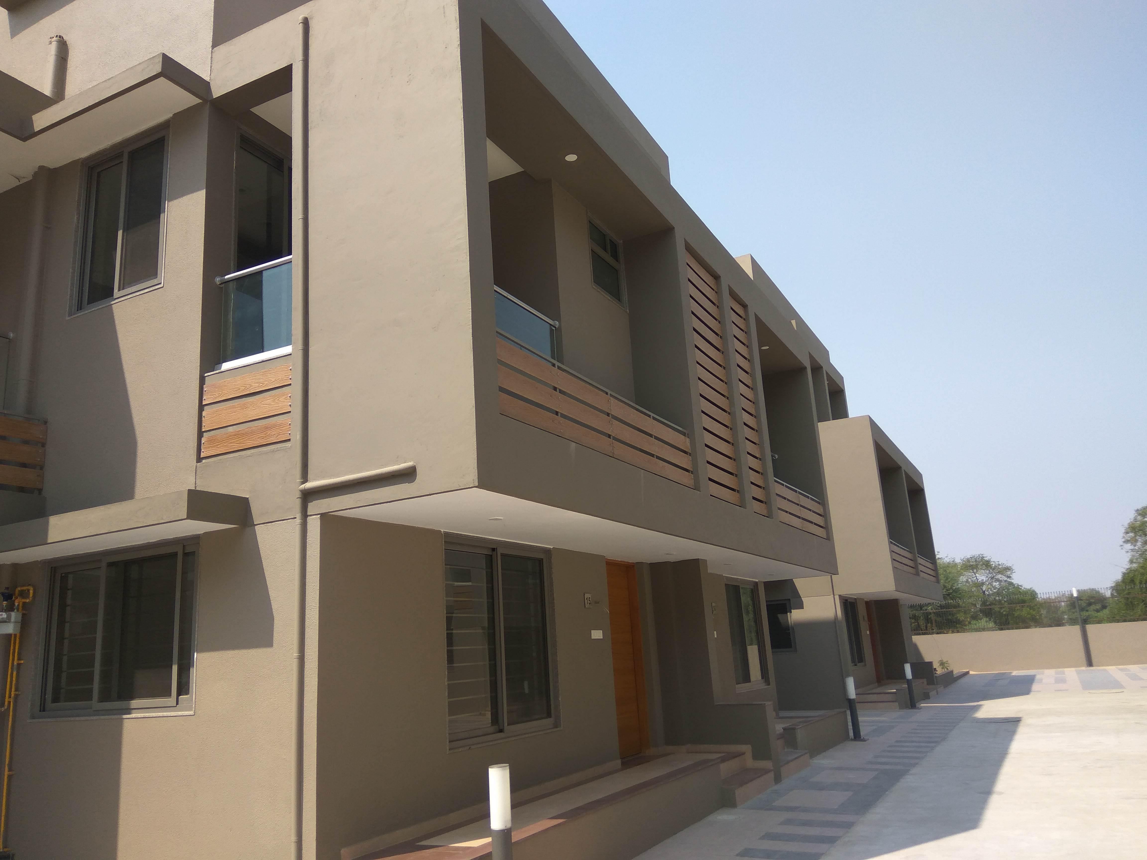 5527_const of real estate project Madhav Bunglows located at Thaltej, Gandhinagar, Gujarat