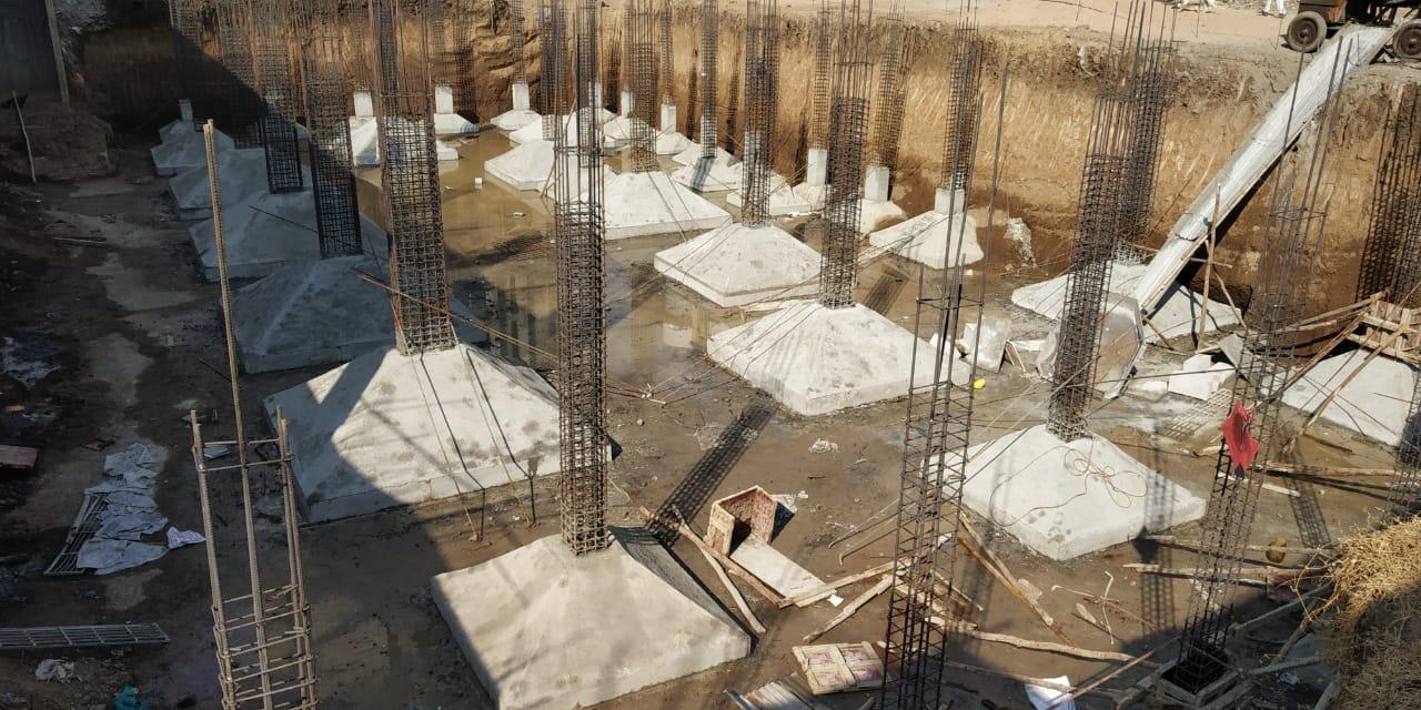 163472_const of real estate project Aakash Business Centre located at Piplod, Surat, Gujarat