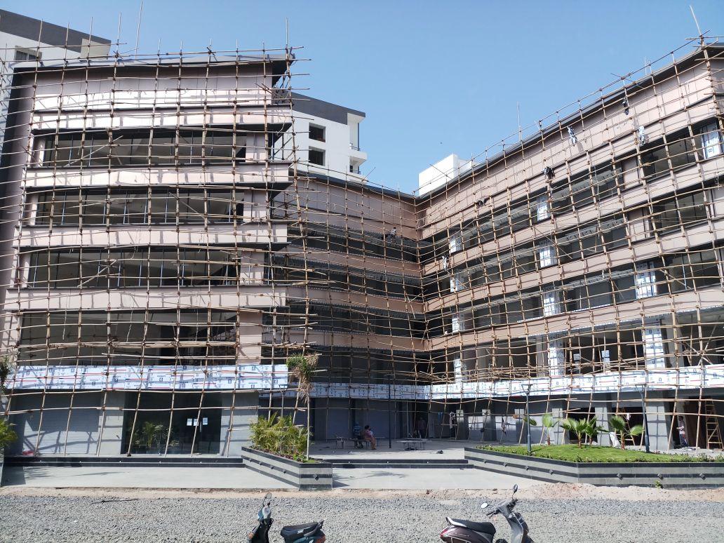 13865_const of real estate project Blu Eminence located at Surat, Surat, Gujarat