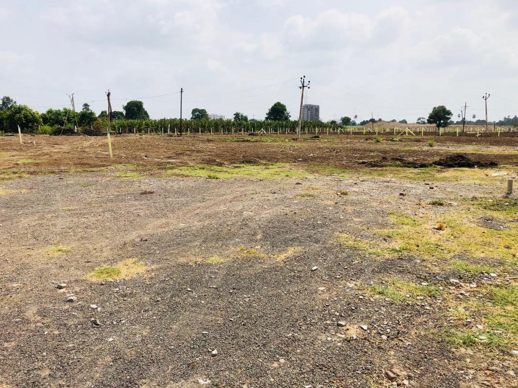 98203_const of real estate project Goverdhan Textile Market located at Puna, Surat, Gujarat