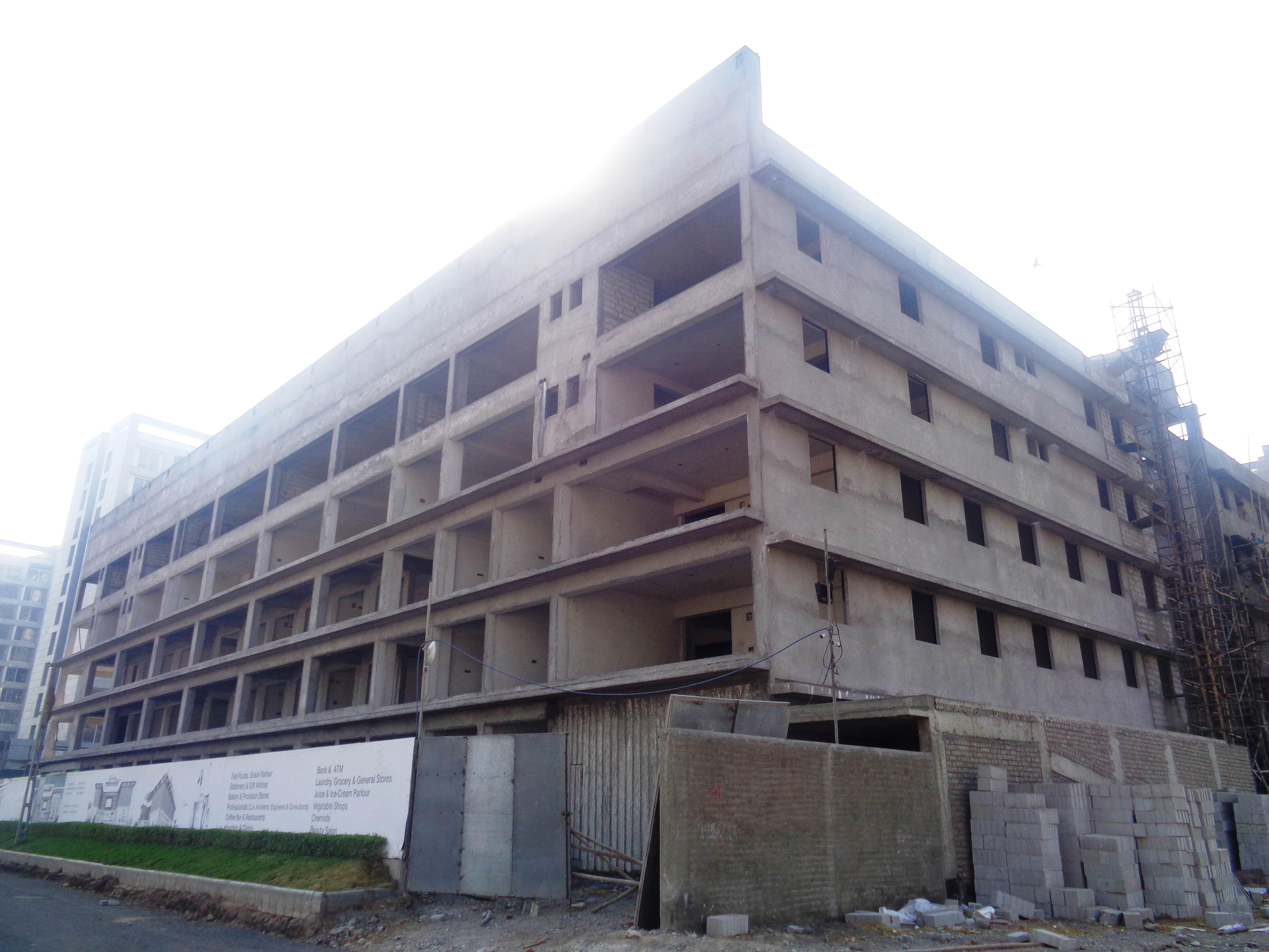 6899_const of real estate project Green Signature Shoppers located at Surat, Surat, Gujarat