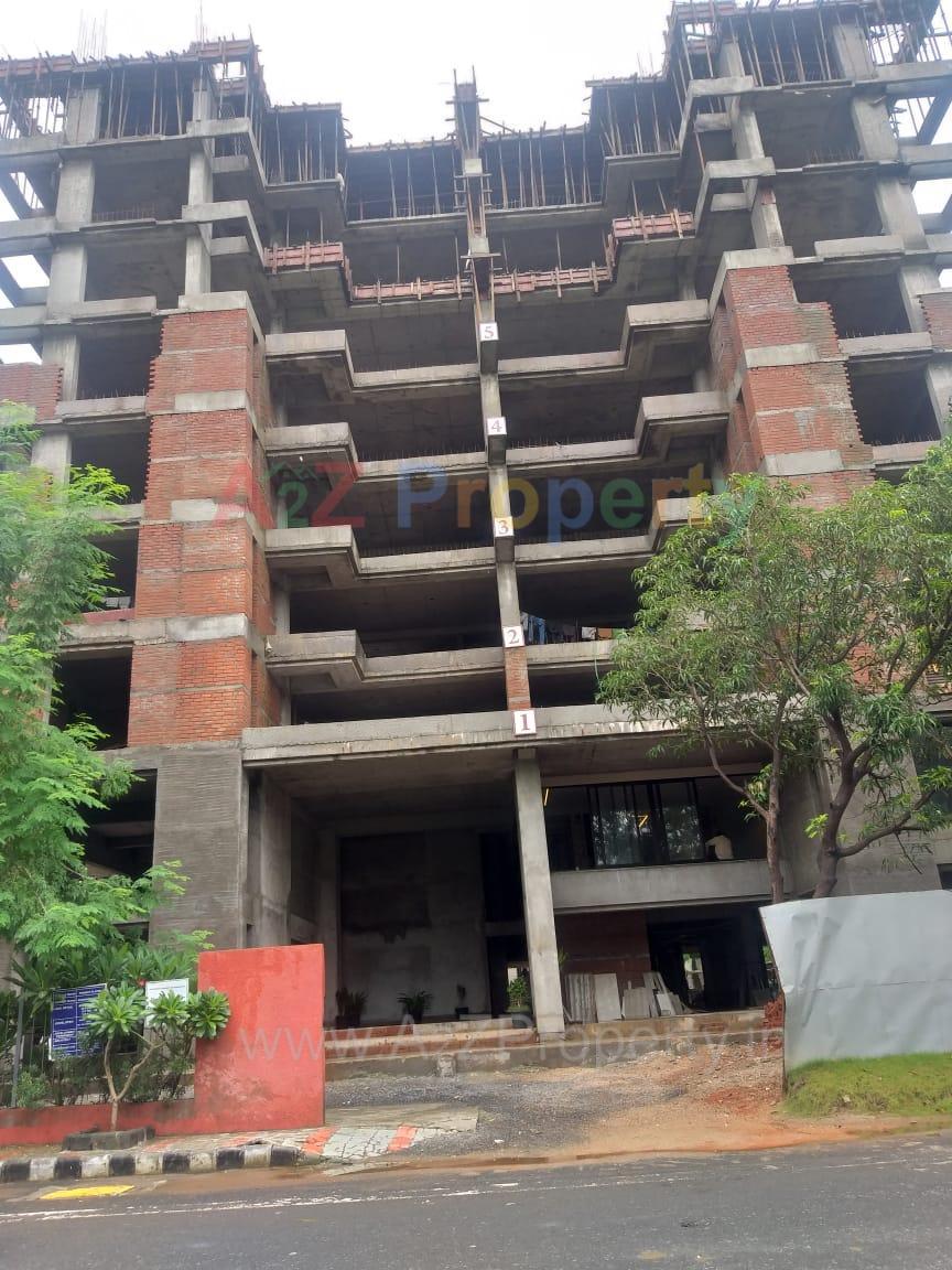 186340_const of real estate project Piramyd Platina located at Pal, Surat, Gujarat