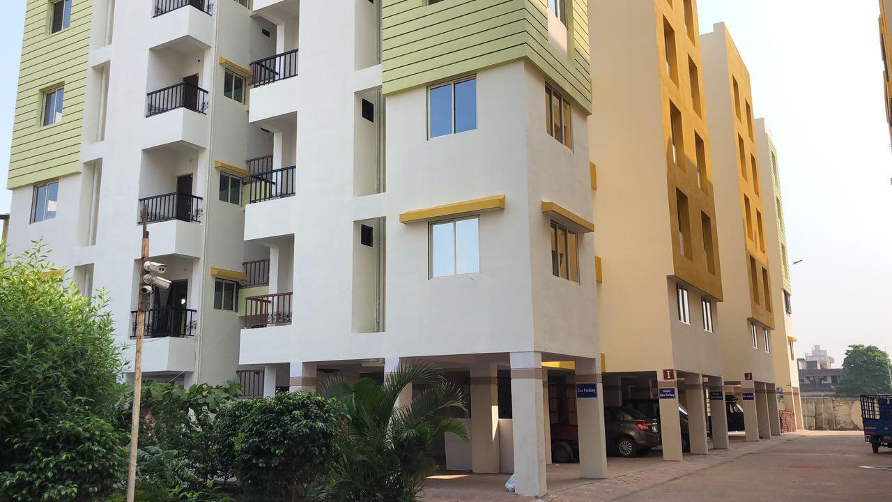 94988_const of real estate project Rushikesh Enclave located at Dindoli, Surat, Gujarat