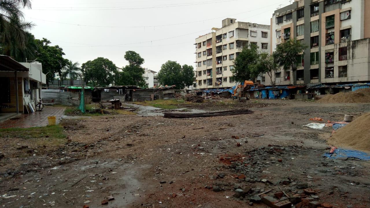 197831_const of real estate project Saffron Sky located at Singanpore, Surat, Gujarat