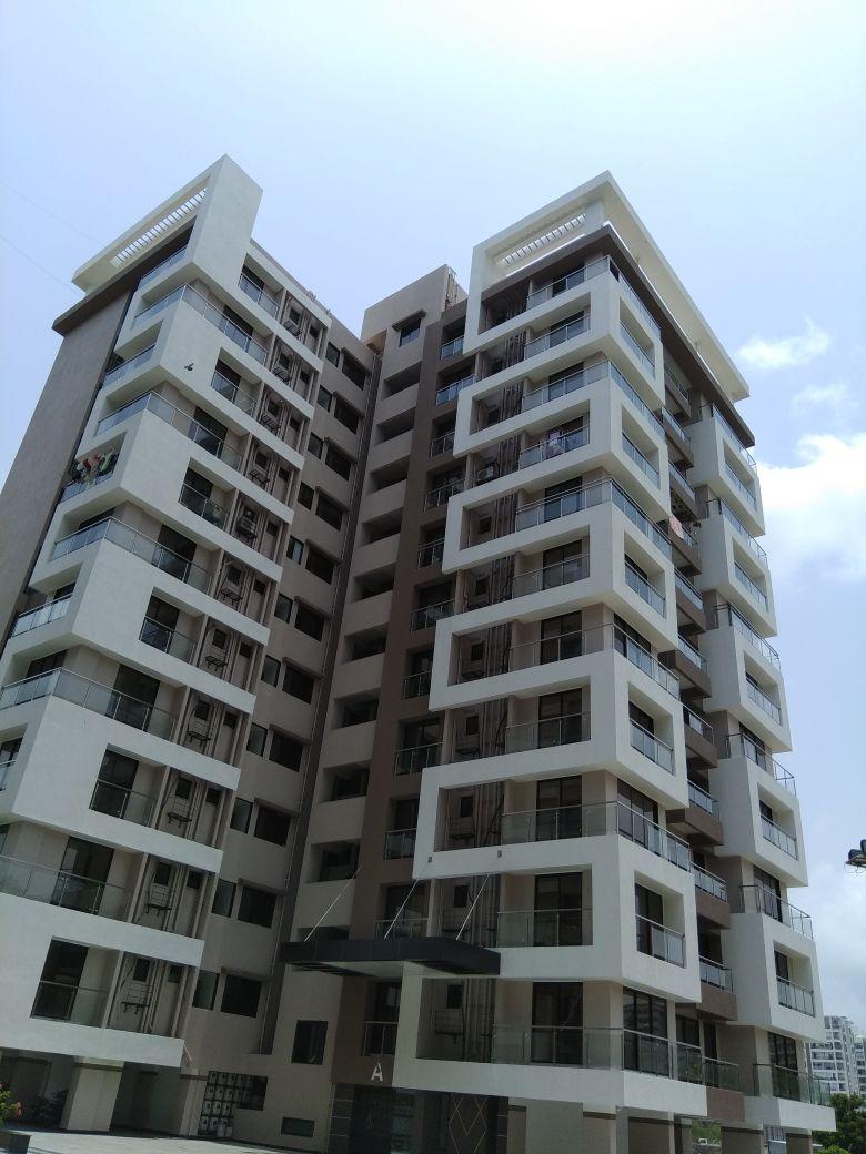 124385_const of real estate project Silicon Luxuria located at Paladajan, Surat, Gujarat