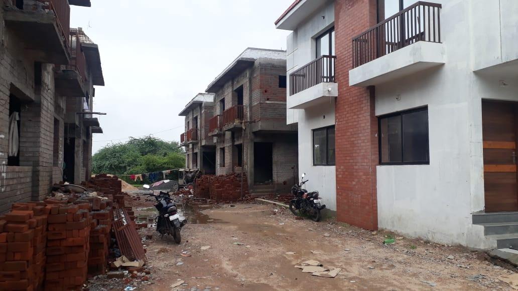 196988_const of real estate project Darshanam Pearl located at Tarsali, Vadodara, Gujarat