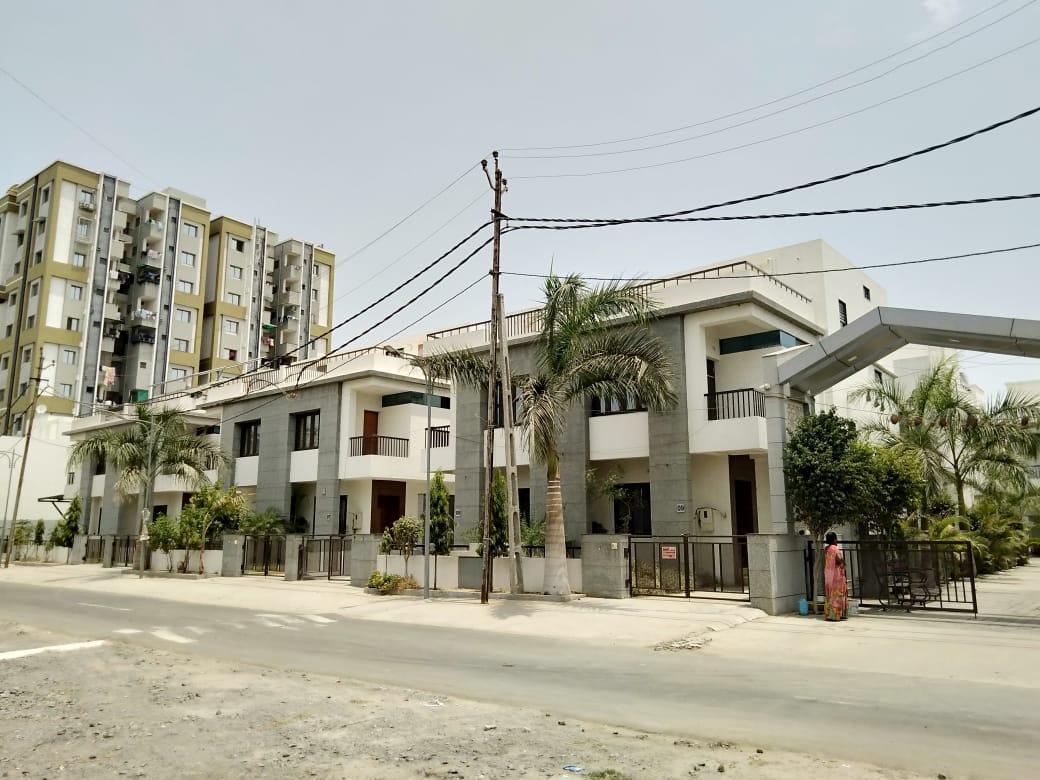 206895_const of real estate project Dream Meadows located at Bill, Vadodara, Gujarat
