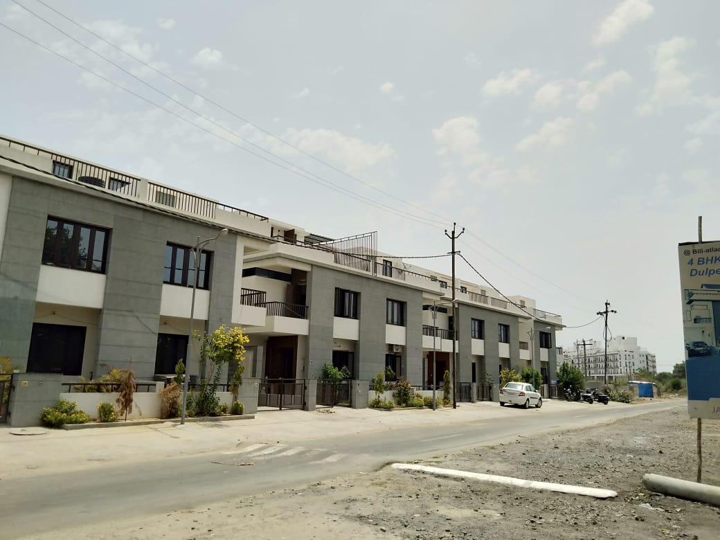 206898_const of real estate project Dream Meadows located at Bill, Vadodara, Gujarat