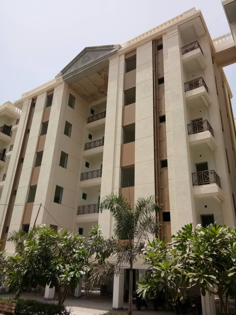 162711_const of real estate project Earth Artica (tower  A,b,c,i,j,k,l,m) located at Tandalaja, Vadodara, Gujarat