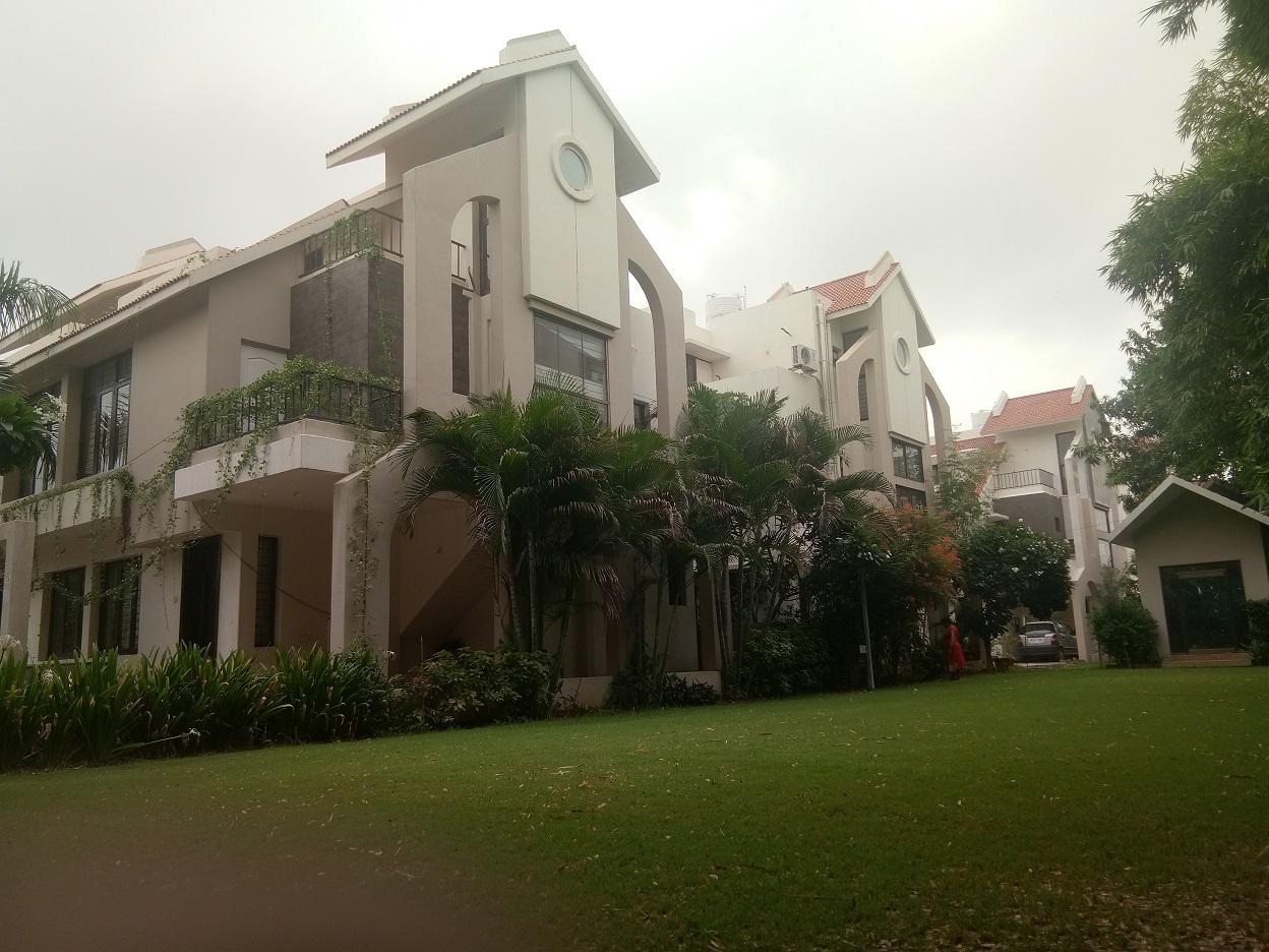 180824_const of real estate project Monalisa Lakewoods located at Bhayli, Vadodara, Gujarat