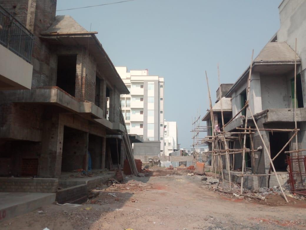 99231_const of real estate project Nilamber Bliss located at Sevasi, Vadodara, Gujarat