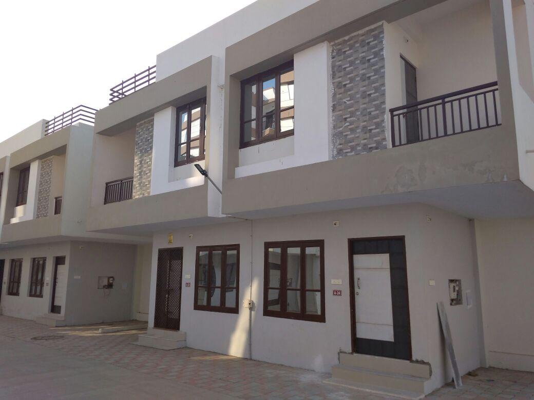 193733_const of real estate project Rosedale County located at Dhanyavi, Vadodara, Gujarat