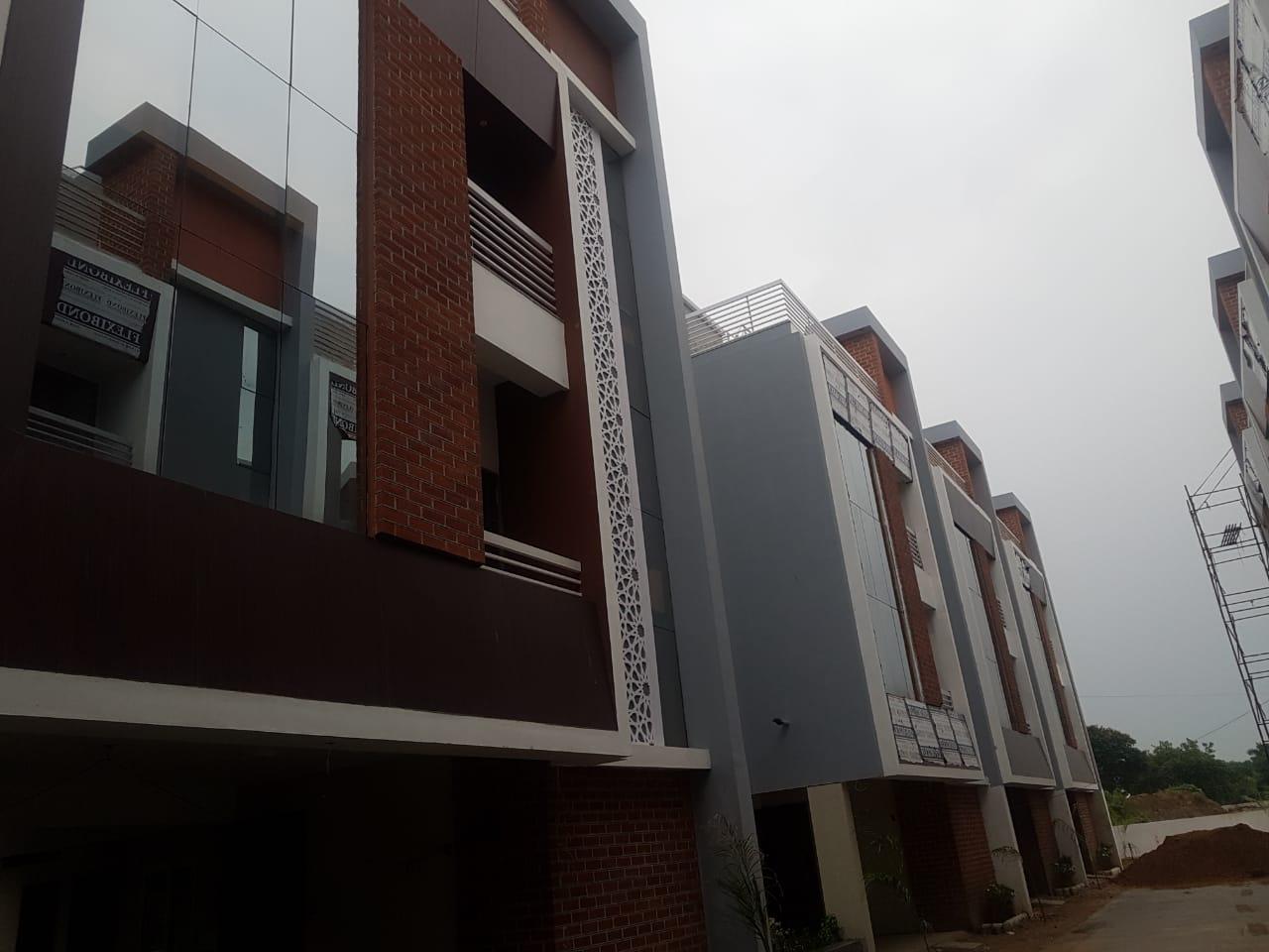 198017_const of real estate project The Hamptons located at Gotri, Vadodara, Gujarat